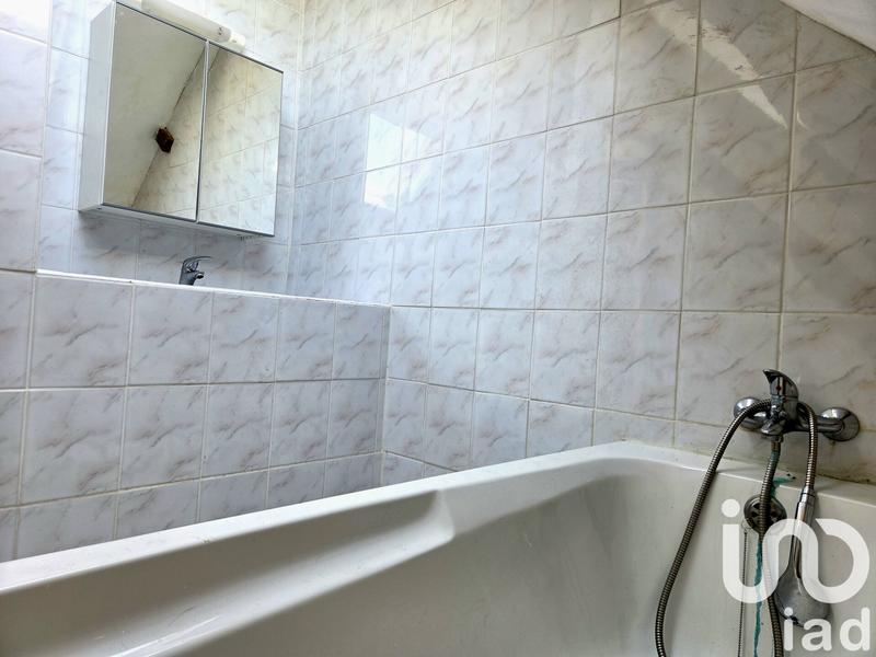 Maison - 292 m² - 12 pièces