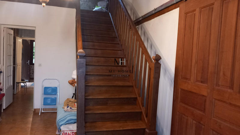 Maison - 185 m² - 7 pièces