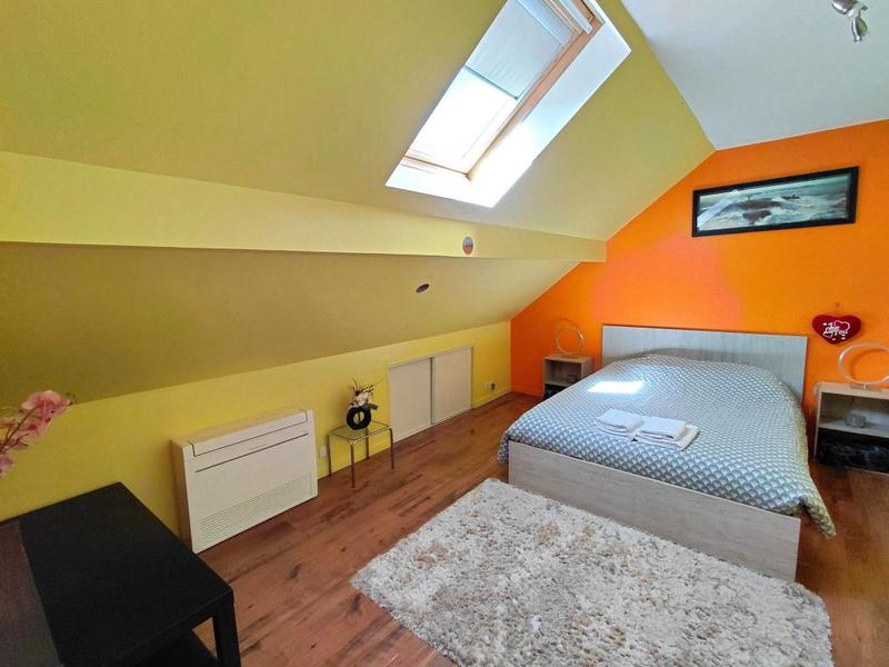 Maison - 250 m² - 7 pièces