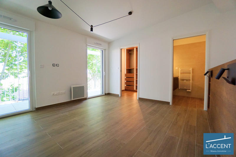 Appartement - 140 m² - 4 pièces