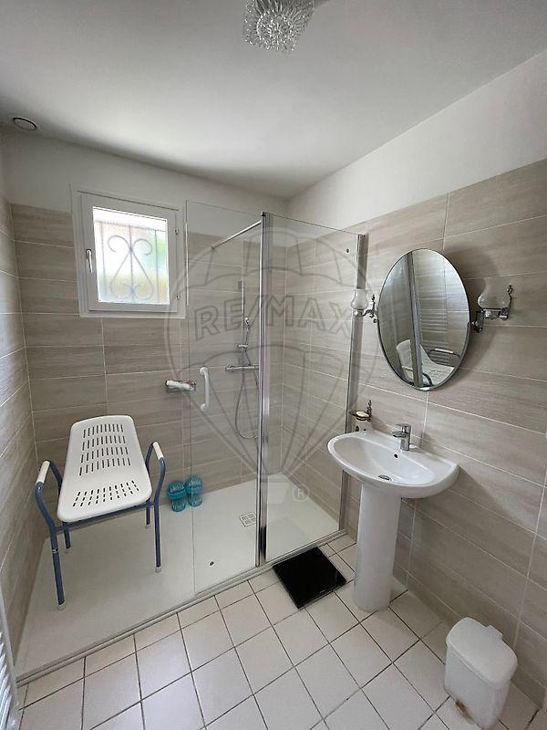 Maison - 152 m² - 6 pièces