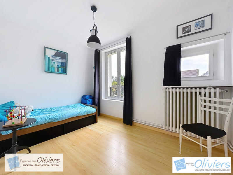 Maison - 180 m² - 6 pièces