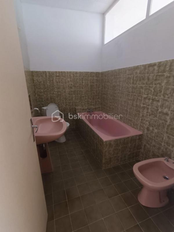 Immeuble - 90 m² - 4 pièces