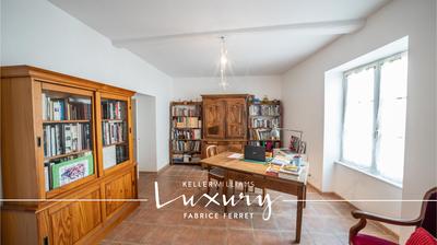 Maison - 200 m² - 9 pièces