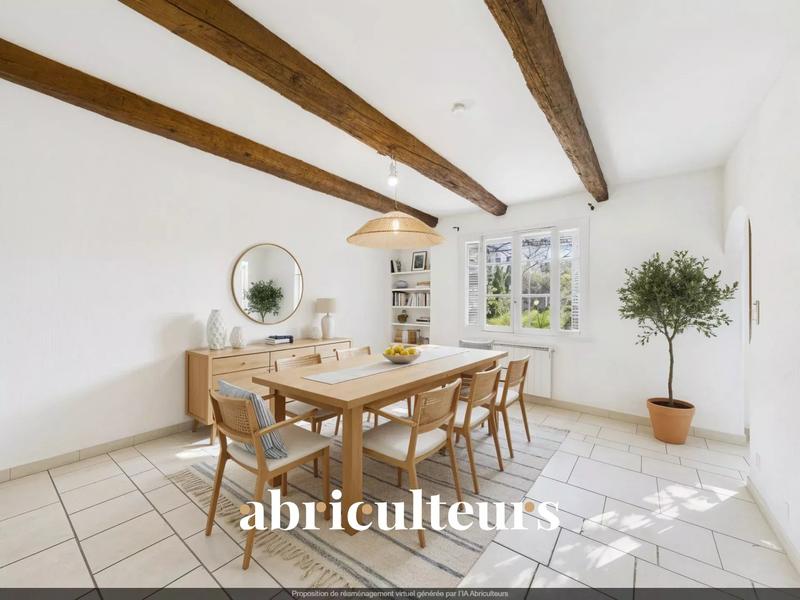 Maison - 345 m² - 11 pièces