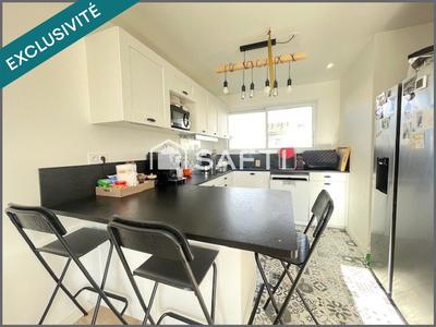 Maison - 99 m² - 5 pièces