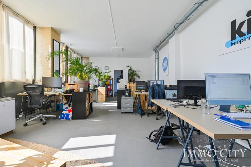 Local commercial - 61 m² - 4 pièces