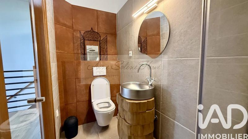 Maison - 195 m² - 6 pièces