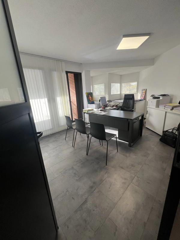 Bureau - 34 m² - 2 pièces