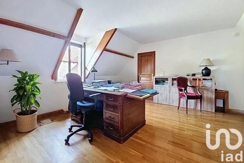 Maison - 345 m² - 7 pièces