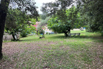 Villa - 320 m² - 9 pièces