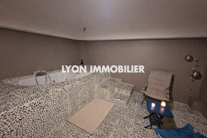 Duplex - 229 m² - 7 pièces