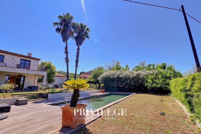 Villa - 315 m² - 6 pièces