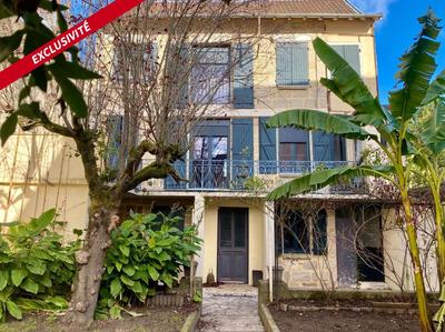 Maison - 110 m² - 5 pièces