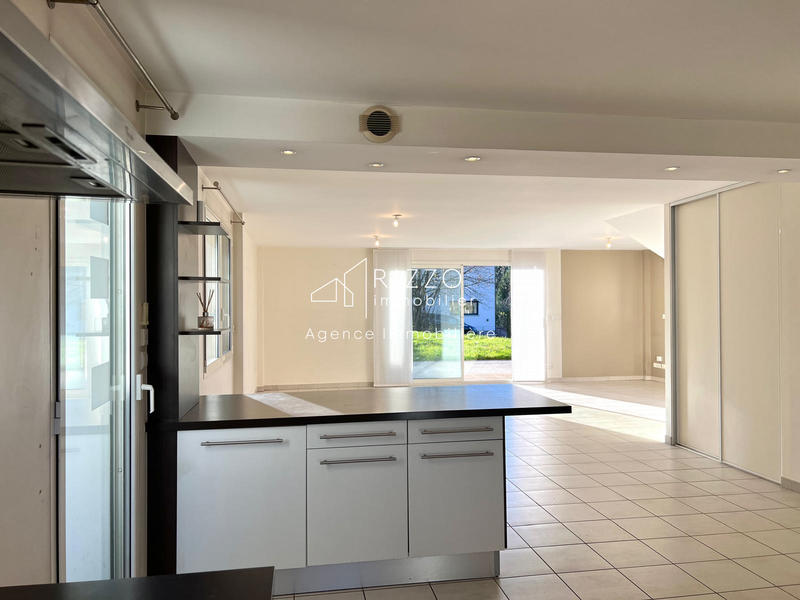 Maison - 144 m² - 5 pièces