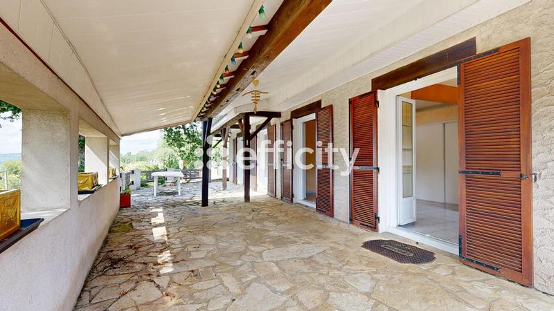 Maison en pierre - 143 m² - 6 pièces