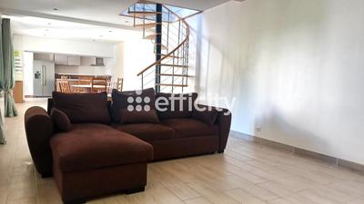 Maison - 100 m² - 6 pièces