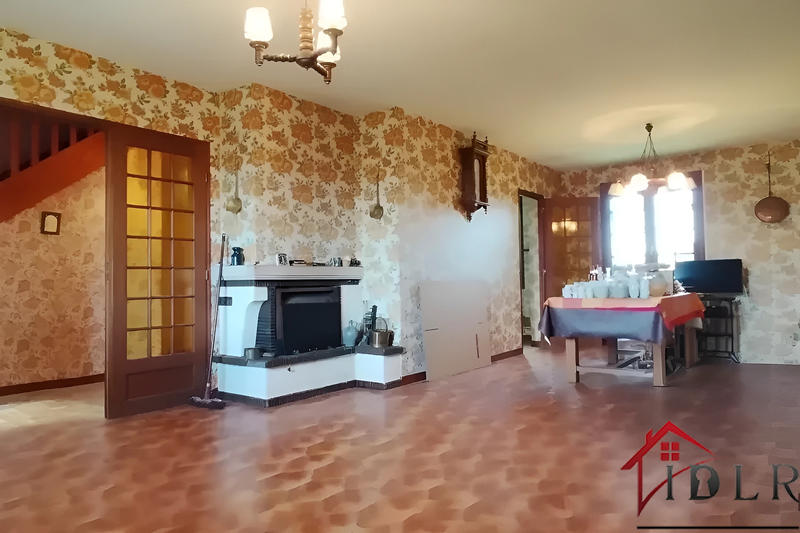 Maison - 148 m² - 9 pièces