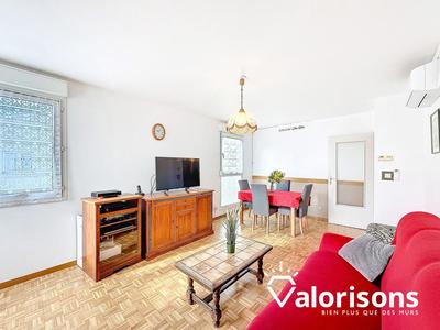 Appartement - 90 m² - 4 pièces