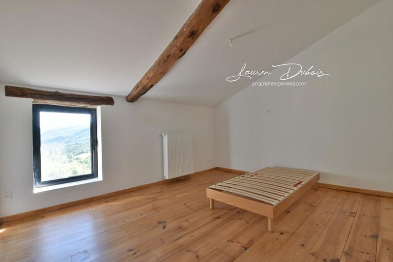 Maison - 234 m² - 6 pièces