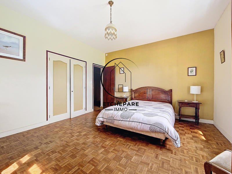 Maison - 167 m² - 6 pièces