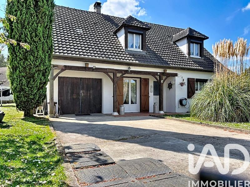 Maison - 95 m² - 5 pièces