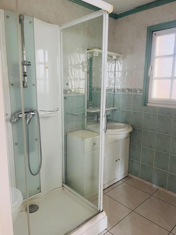 Maison - 94 m² - 6 pièces