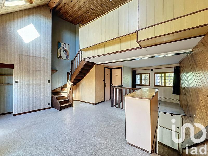 Maison - 199 m² - 9 pièces