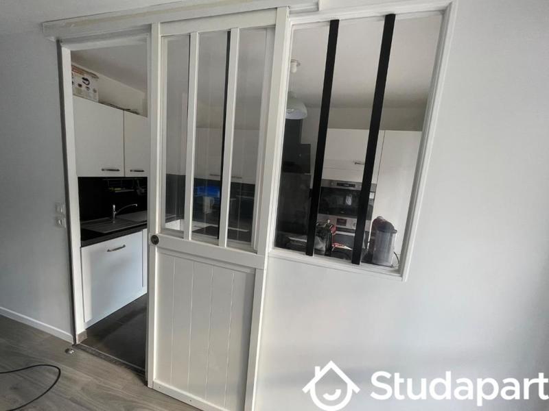 Chambre - 9 m² - 1 pièce