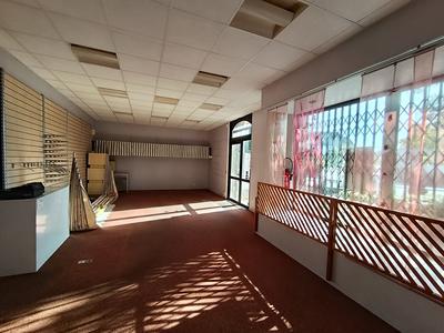 Local d'activités - 65 m² - 2 pièces