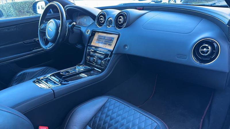 Jaguar Xj 5.0 V8 575 Bva Xjr - Entretien constructeur Toit ouvrant