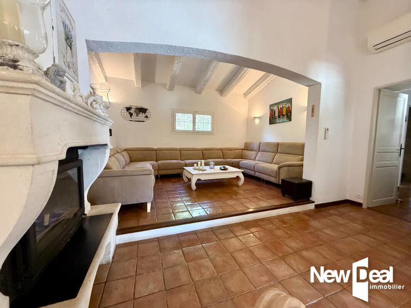 Maison - 245 m² - 7 pièces