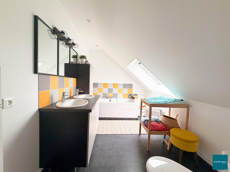 Maison - 134 m² - 6 pièces