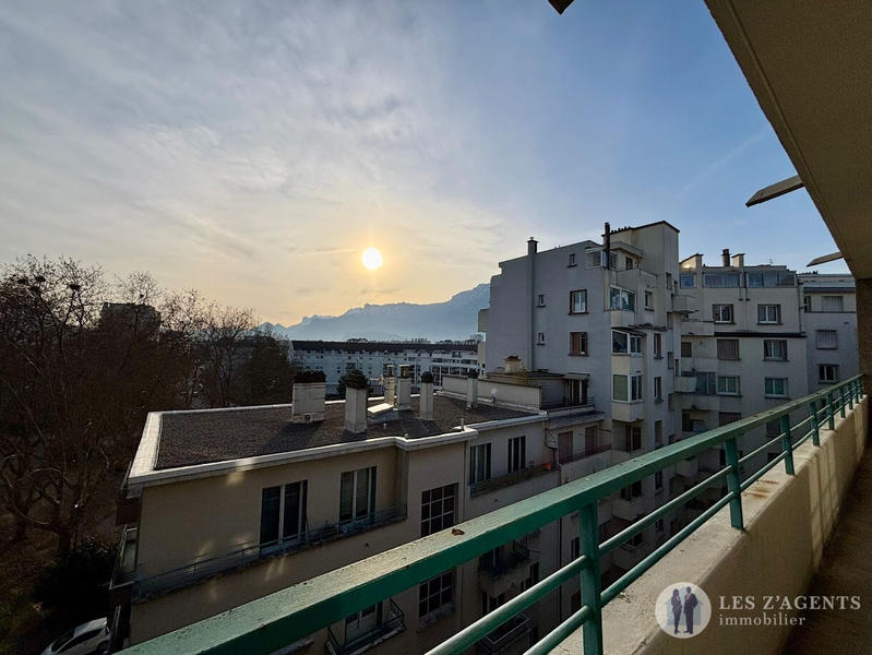 Appartement - 67 m² - 3 pièces