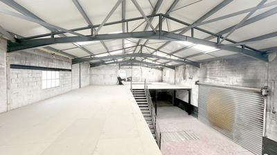 Local d'activité / Entrepôt - 380 m² - 1 pièce