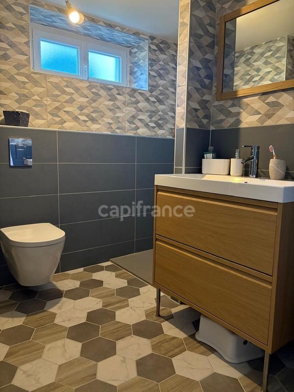 Maison - 144 m² - 5 pièces