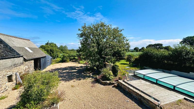 Maison - 157 m² - 7 pièces