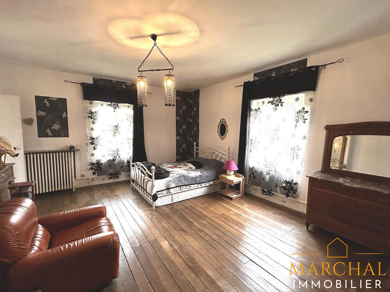 Maison ancienne - 315 m² - 8 pièces