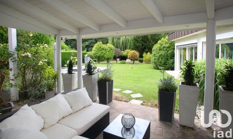 Maison de maîtres - 245 m² - 5 pièces