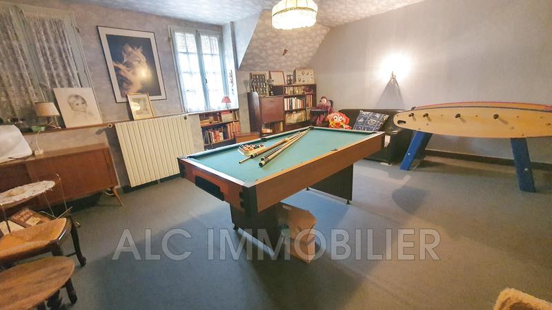 Maison - 167 m² - 6 pièces