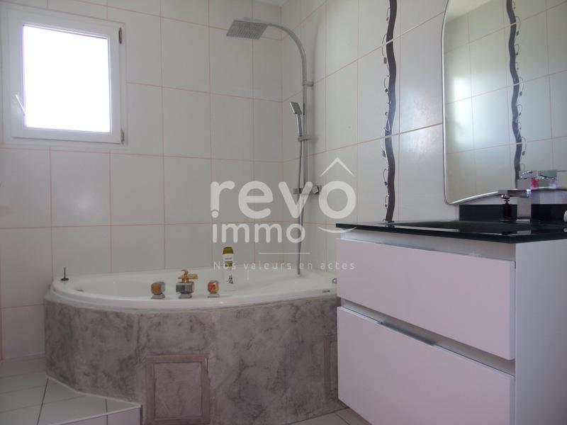 Villa - 170 m² - 6 pièces