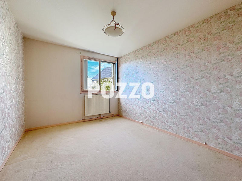 Appartement - 80 m² - 4 pièces