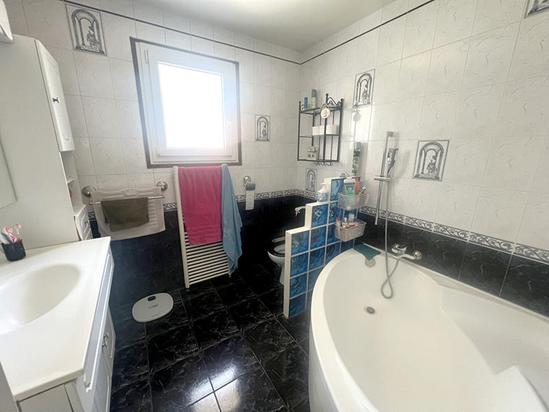 Maison - 127 m² - 7 pièces