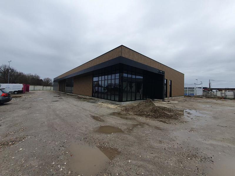 Local commercial - 350 m²