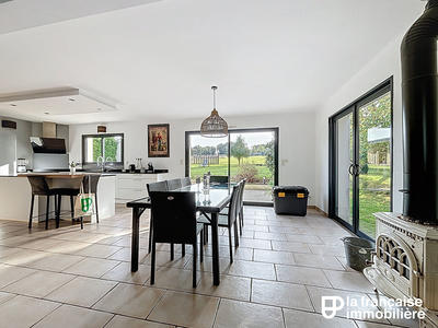 Maison - 142 m² - 6 pièces