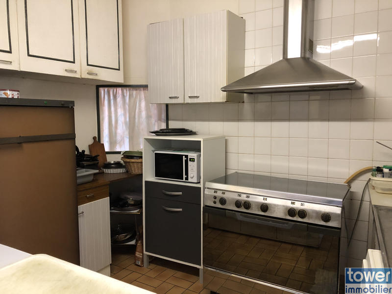 Maison - 228 m² - 6 pièces