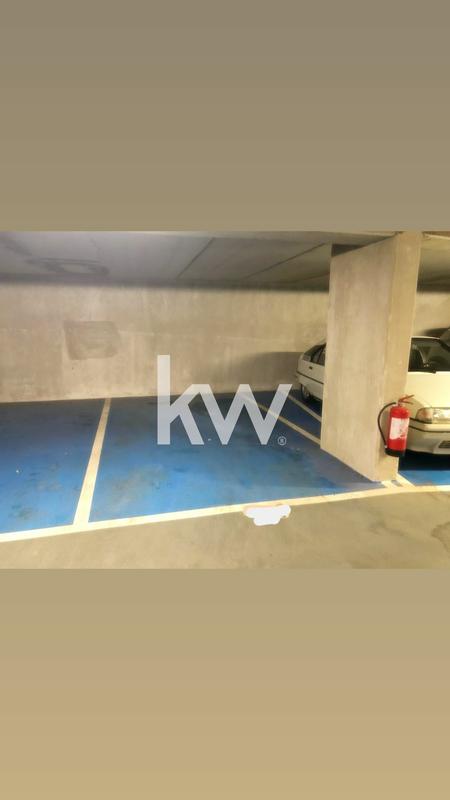 Parking / Garage - 13 m²