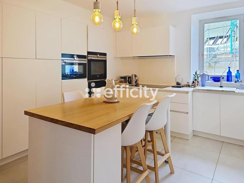 Appartement - 166 m² - 5 pièces