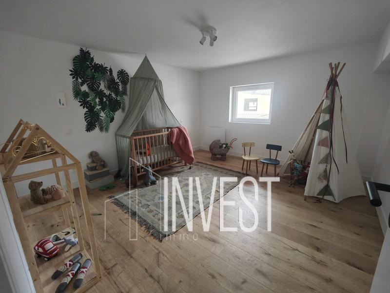 Loft - 130 m² - 5 pièces