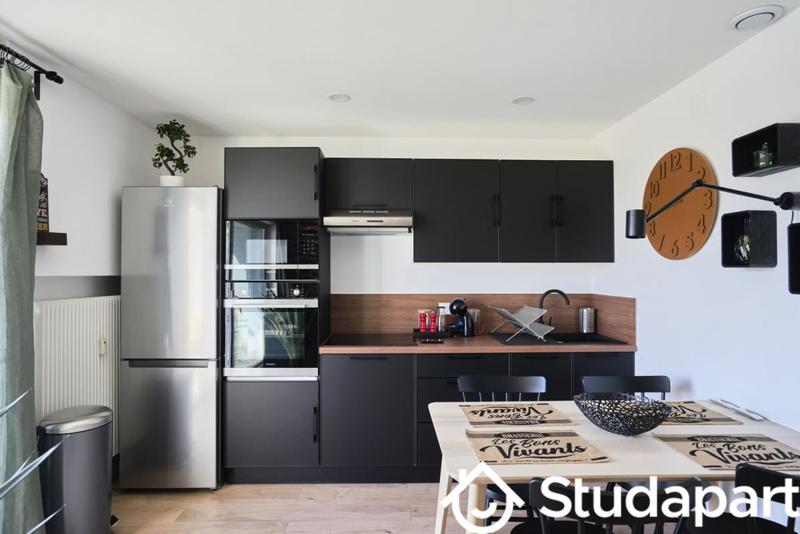 Chambre - 12 m² - 1 pièce